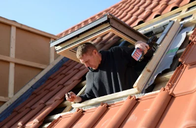 Pose de fenêtres de toit Velux à Grandchamp